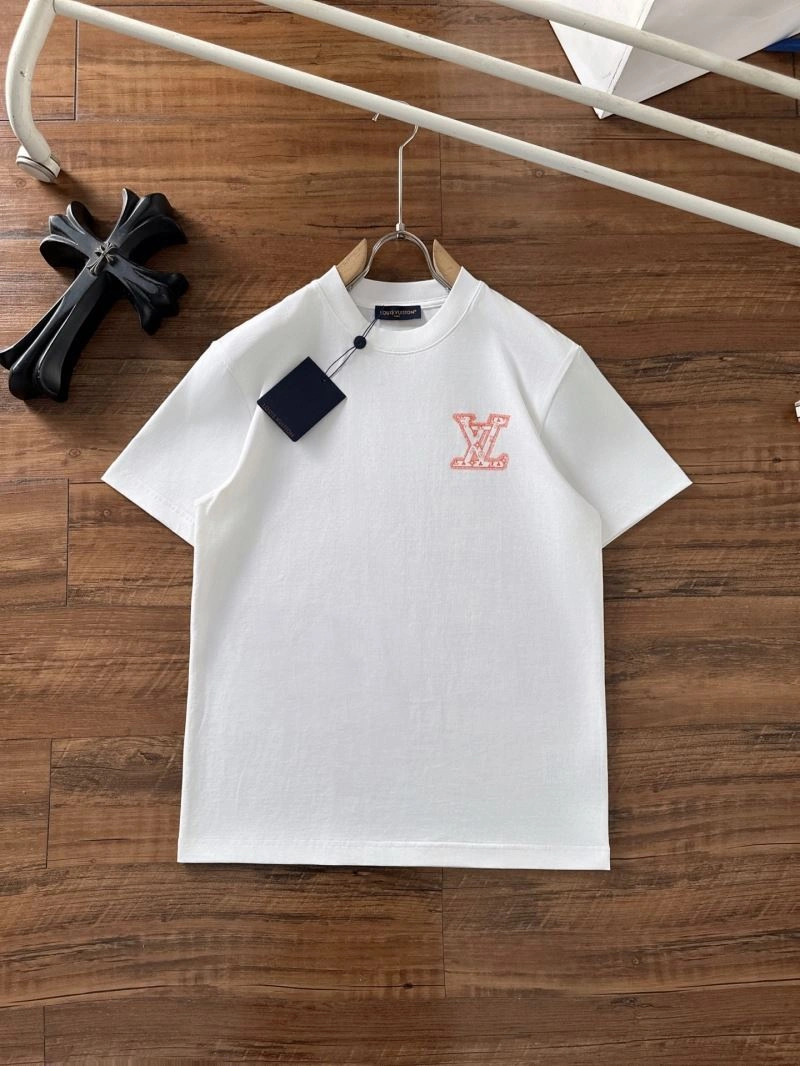 Seasonal Louis Vuitton T-Shirts 133275