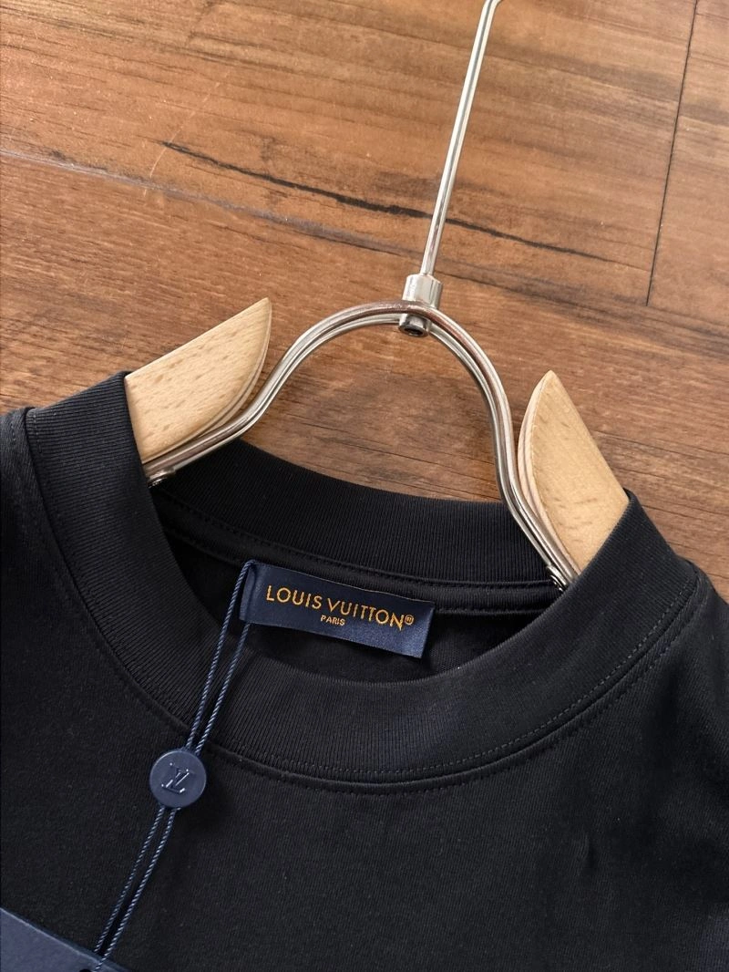 Minimalist Louis Vuitton T-Shirts 133291