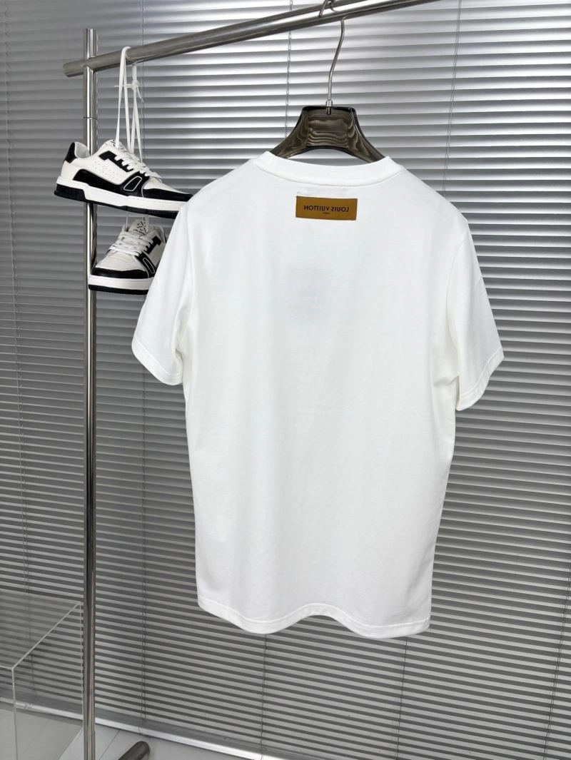 Sporty Louis Vuitton T-Shirts 133285