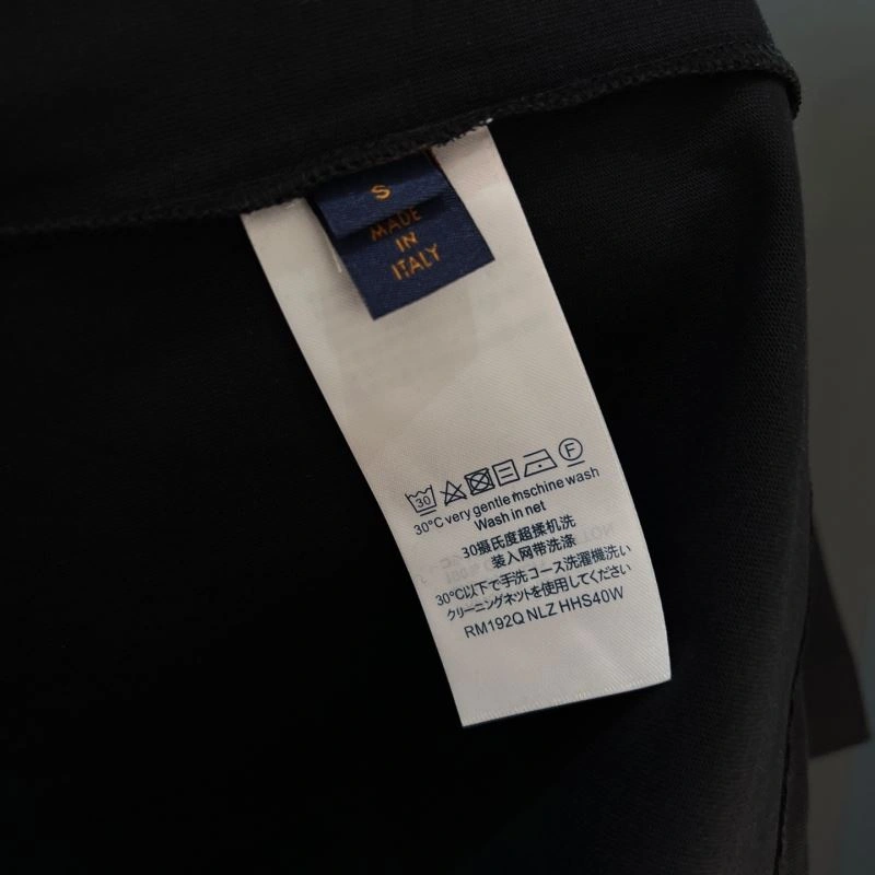 Louis Vuitton T-Shirts EasyCare 133303