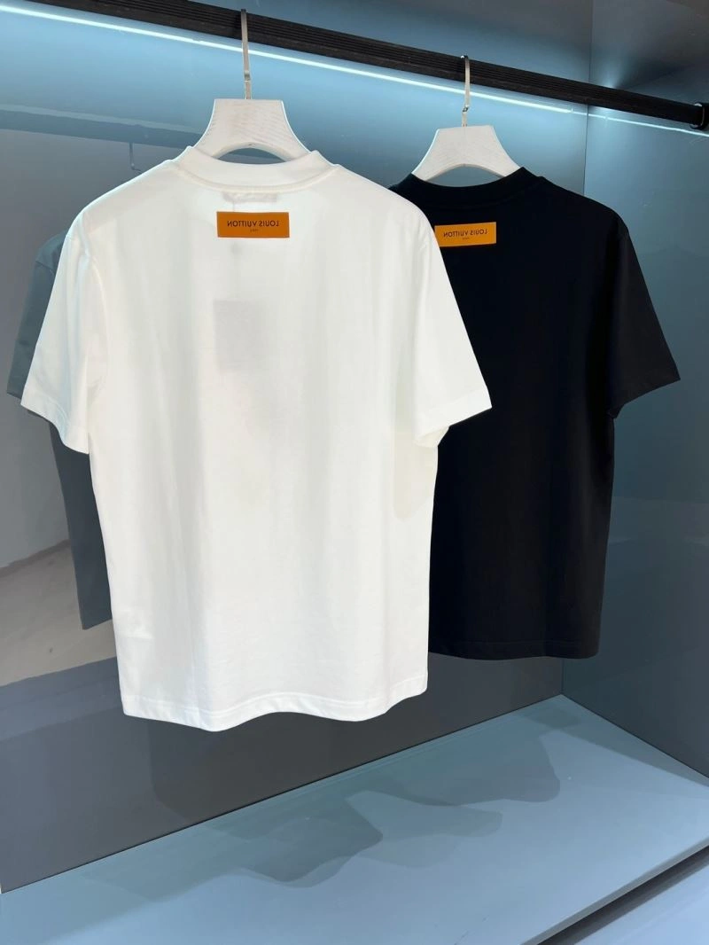 SmoothTexture Louis Vuitton T-Shirts 133281