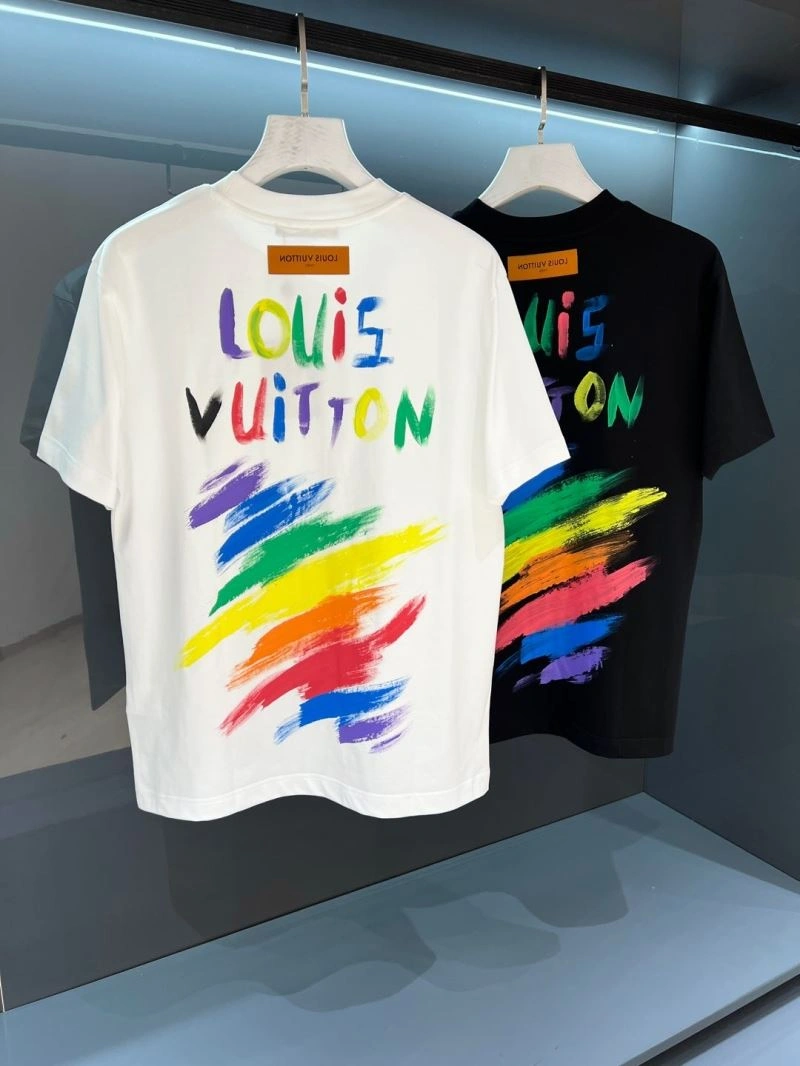 Louis Vuitton T-Shirts Modern 133279