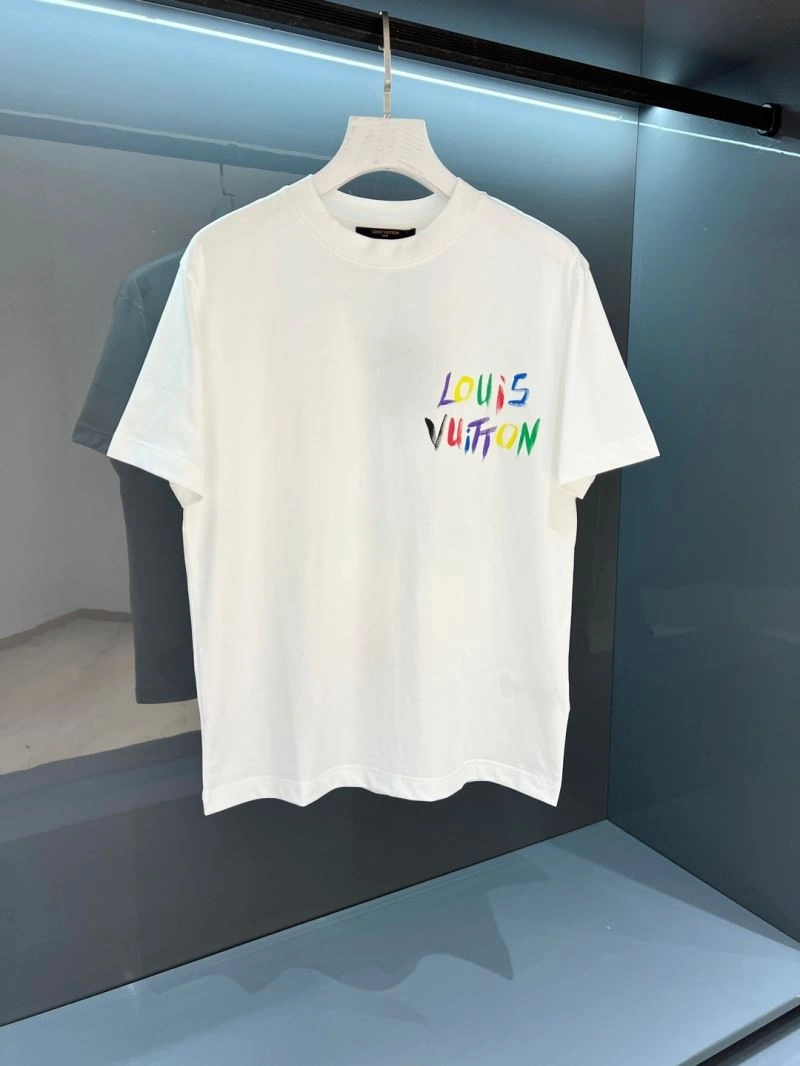 Louis Vuitton T-Shirts Modern 133279