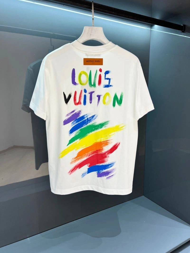 Louis Vuitton T-Shirts Modern 133279
