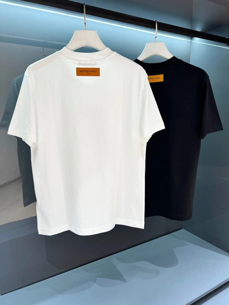 Louis Vuitton T-Shirts Supportive 133300