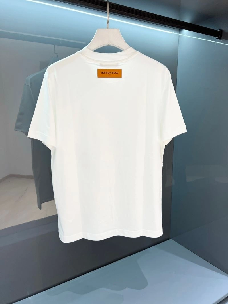 Louis Vuitton T-Shirts Supportive 133300