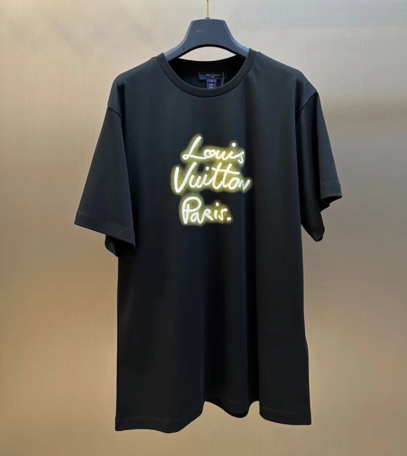 Louis Vuitton T-Shirts Upgraded 133283