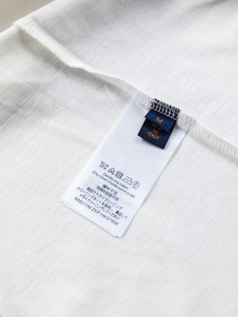 Louis Vuitton T-Shirts Popular 133271