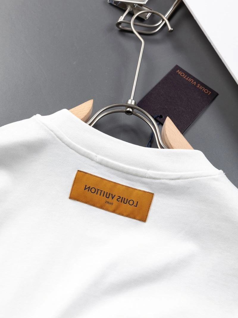 Louis Vuitton T-Shirts Popular 133271