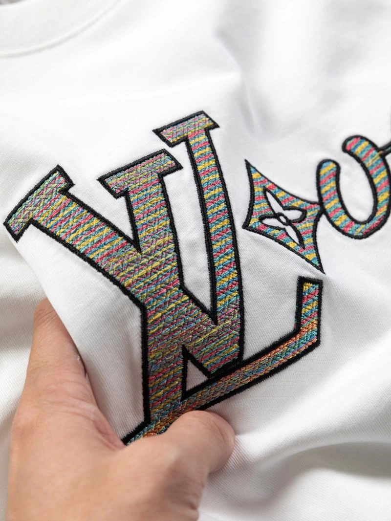 Louis Vuitton T-Shirts Popular 133271
