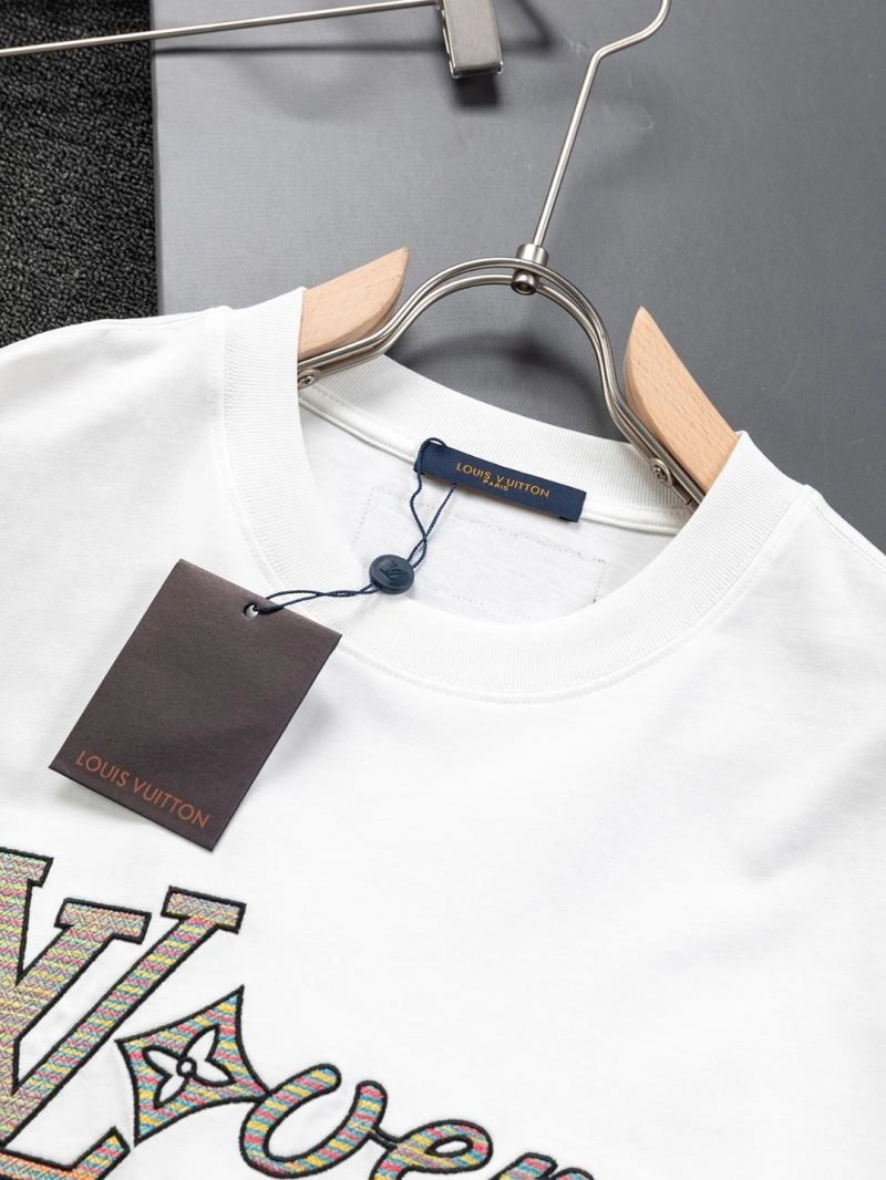 Louis Vuitton T-Shirts Popular 133271