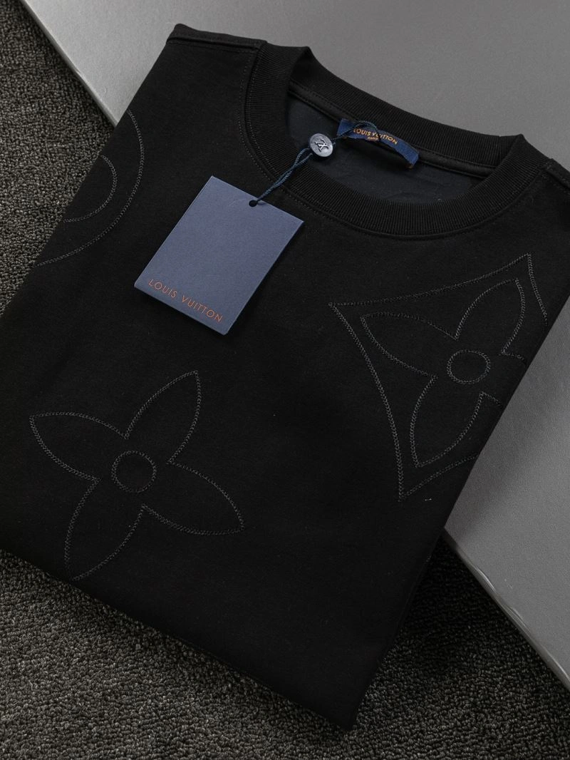 Premium Louis Vuitton T-Shirts 133302