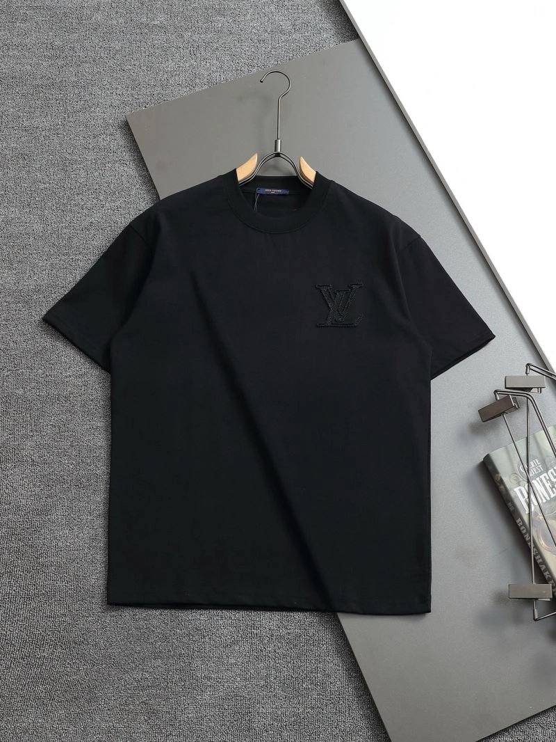 Fashionable Louis Vuitton T-Shirts 133297
