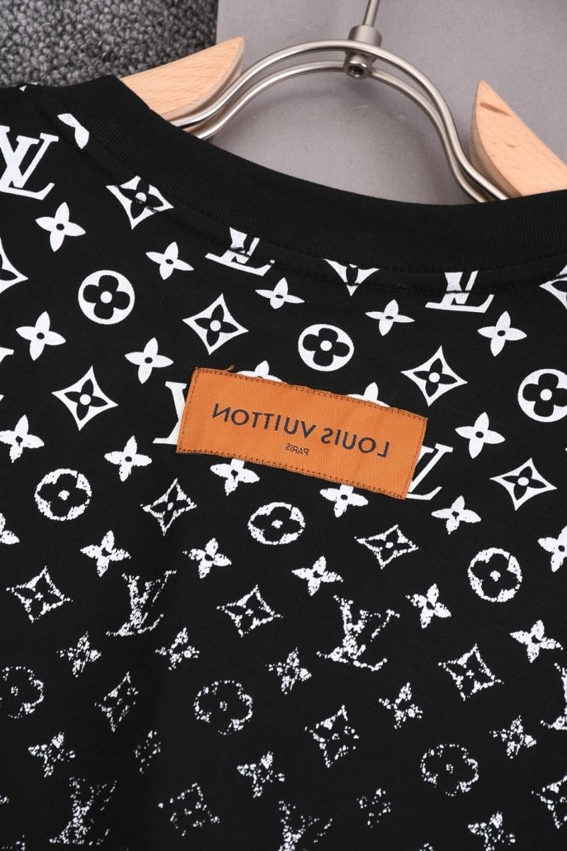 Breathable Louis Vuitton T-Shirts 133269
