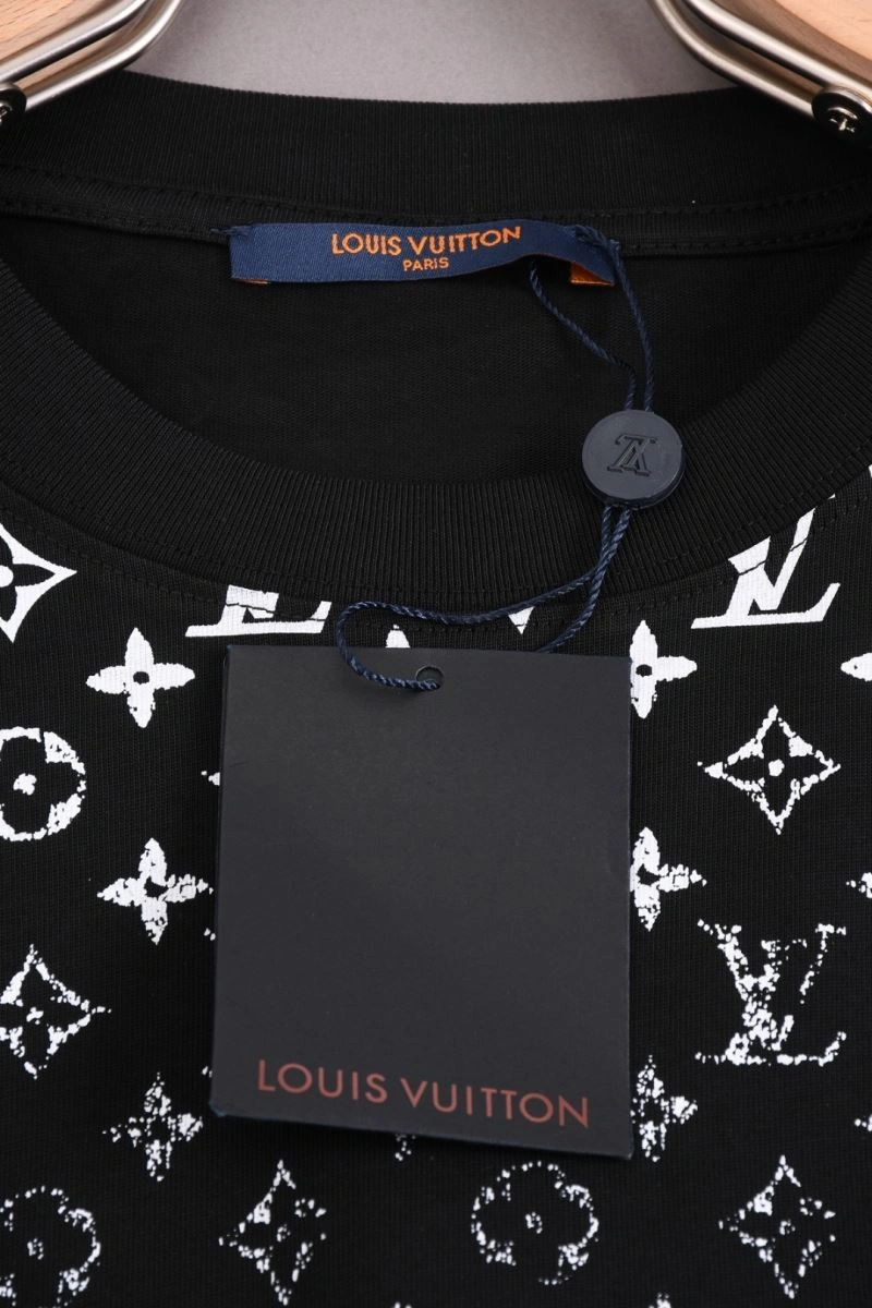 Breathable Louis Vuitton T-Shirts 133269