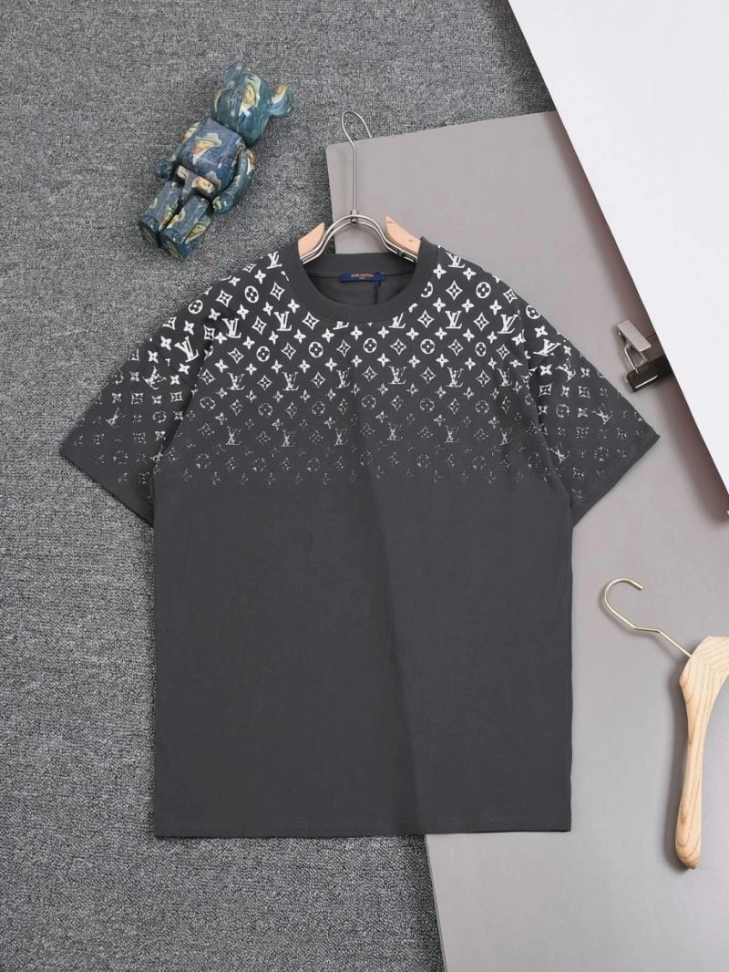 Effortless Louis Vuitton T-Shirts 133268