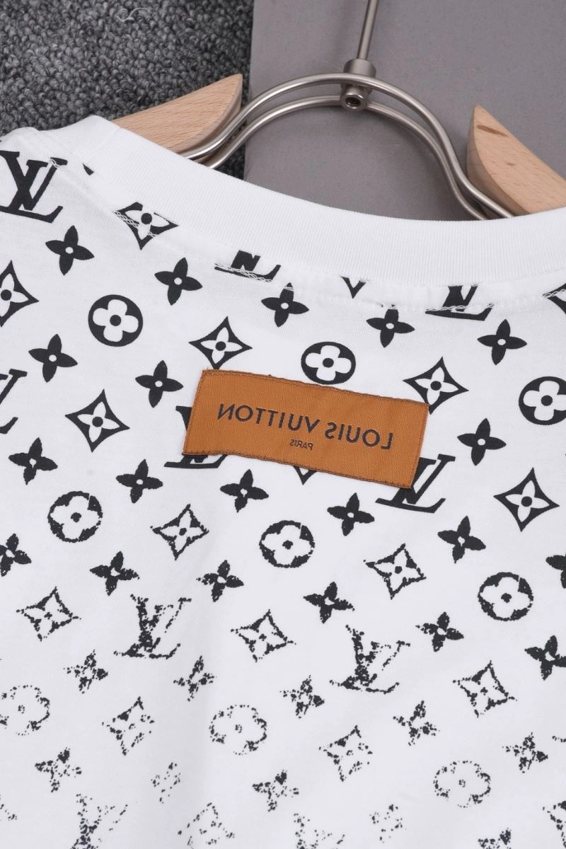 StreetReady Louis Vuitton T-Shirts 133266