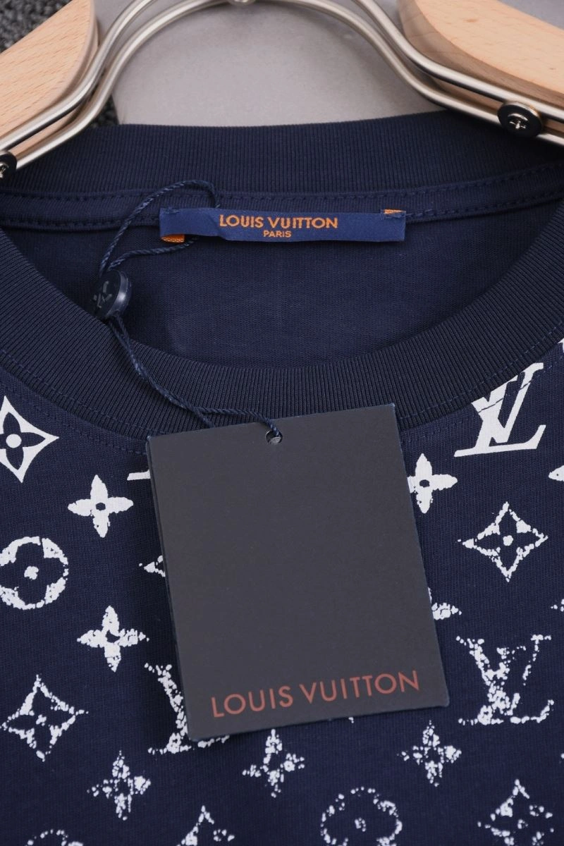 Louis Vuitton T-Shirts Functional 133267