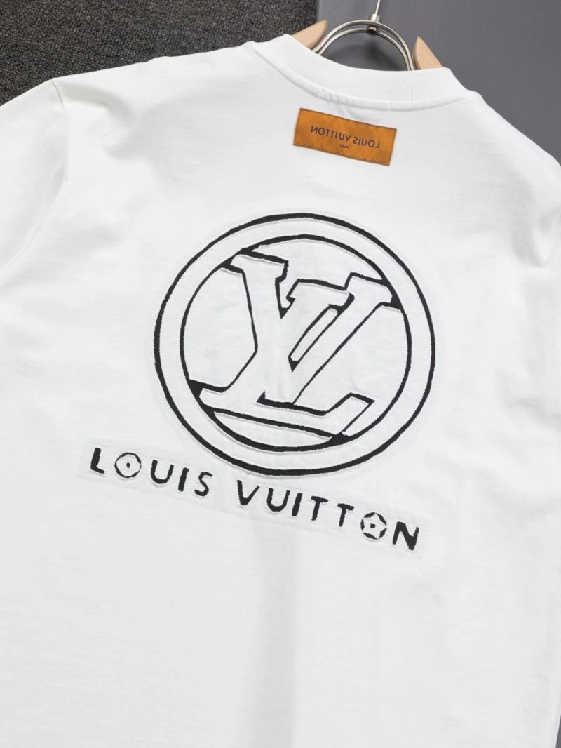 Louis Vuitton T-Shirts UrbanChic 133263
