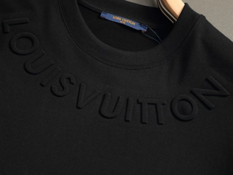 Packable Louis Vuitton T-Shirts 133256