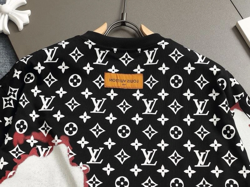 ComfortFit Louis Vuitton T-Shirts 133252