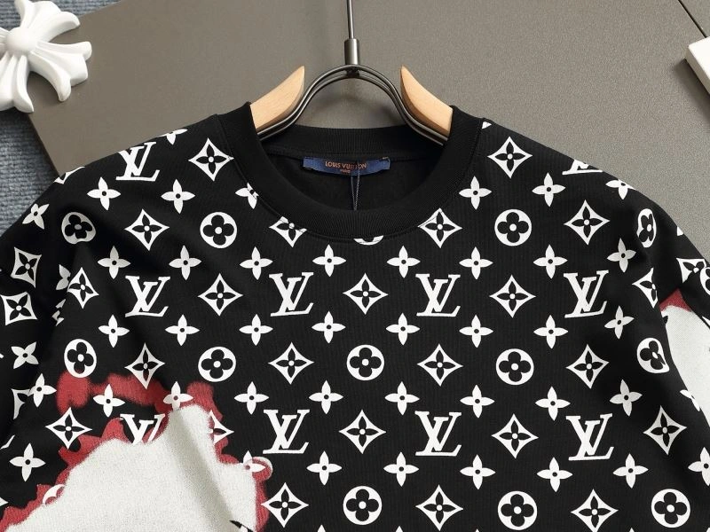 ComfortFit Louis Vuitton T-Shirts 133252