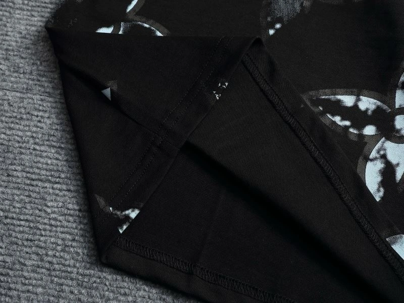 Louis Vuitton T-Shirts Elegant 133245