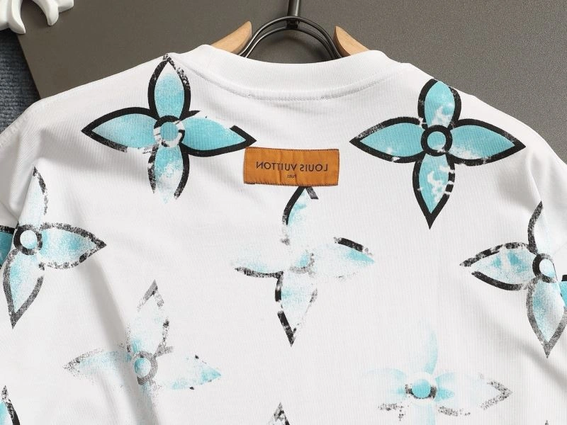 Louis Vuitton T-Shirts Contemporary 133253