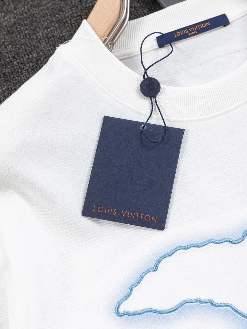 Louis Vuitton T-Shirts AllSeason 133239