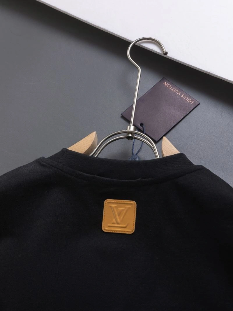 Louis Vuitton T-Shirts Refined 133250