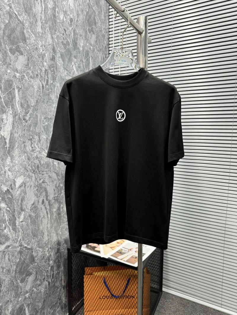 Louis Vuitton T-Shirts Minimalist 133240