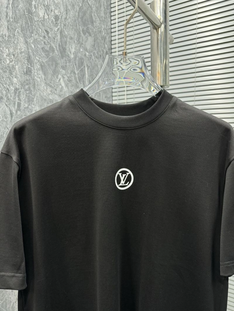 Louis Vuitton T-Shirts Minimalist 133240