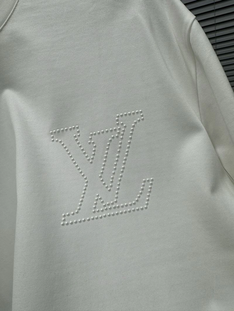 Resilient Louis Vuitton T-Shirts 133229