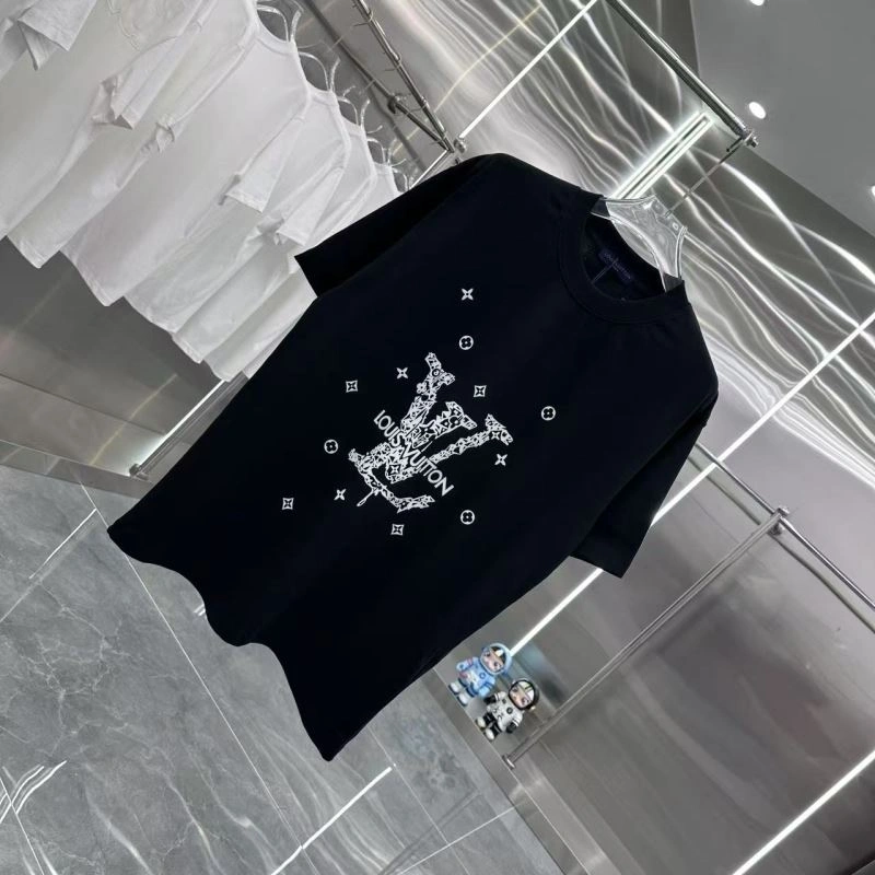 Classic Louis Vuitton T-Shirts 133225