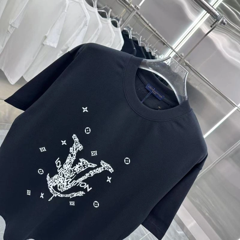Classic Louis Vuitton T-Shirts 133225