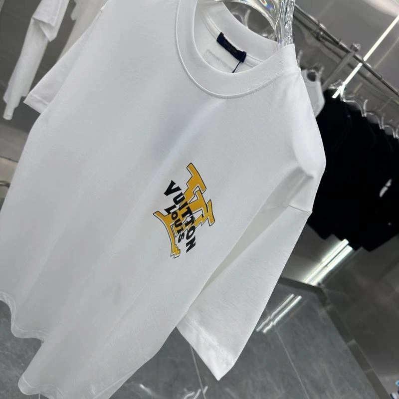 Minimalist Louis Vuitton T-Shirts 133222