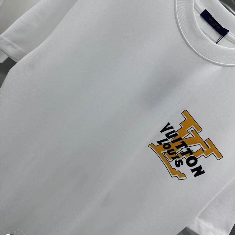 Minimalist Louis Vuitton T-Shirts 133222