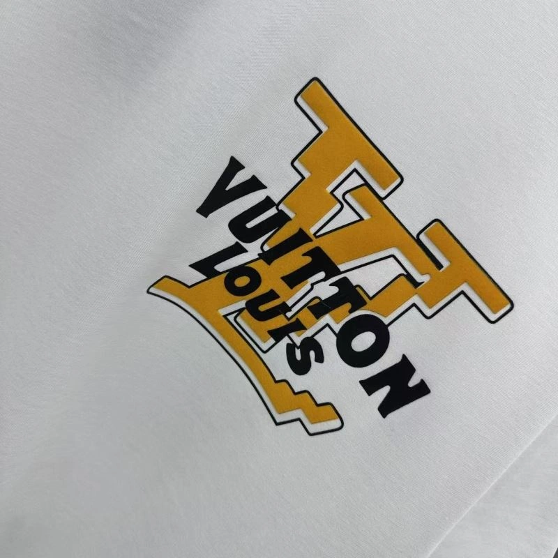 Minimalist Louis Vuitton T-Shirts 133222
