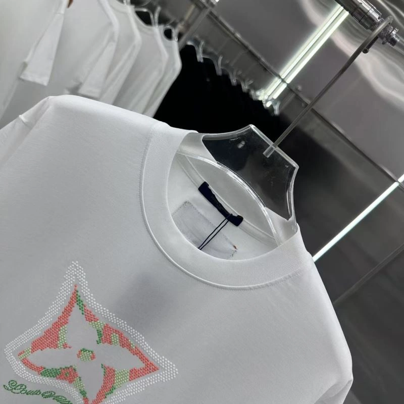 WrinkleFree Louis Vuitton T-Shirts 133200