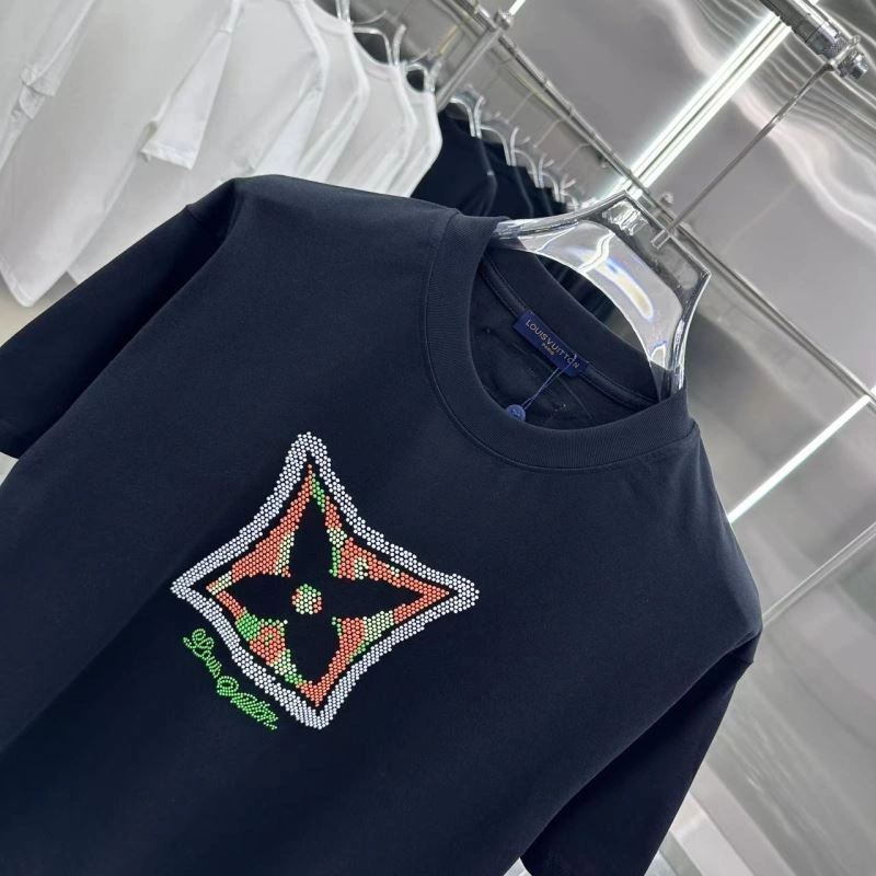 Stylish Louis Vuitton T-Shirts 133193