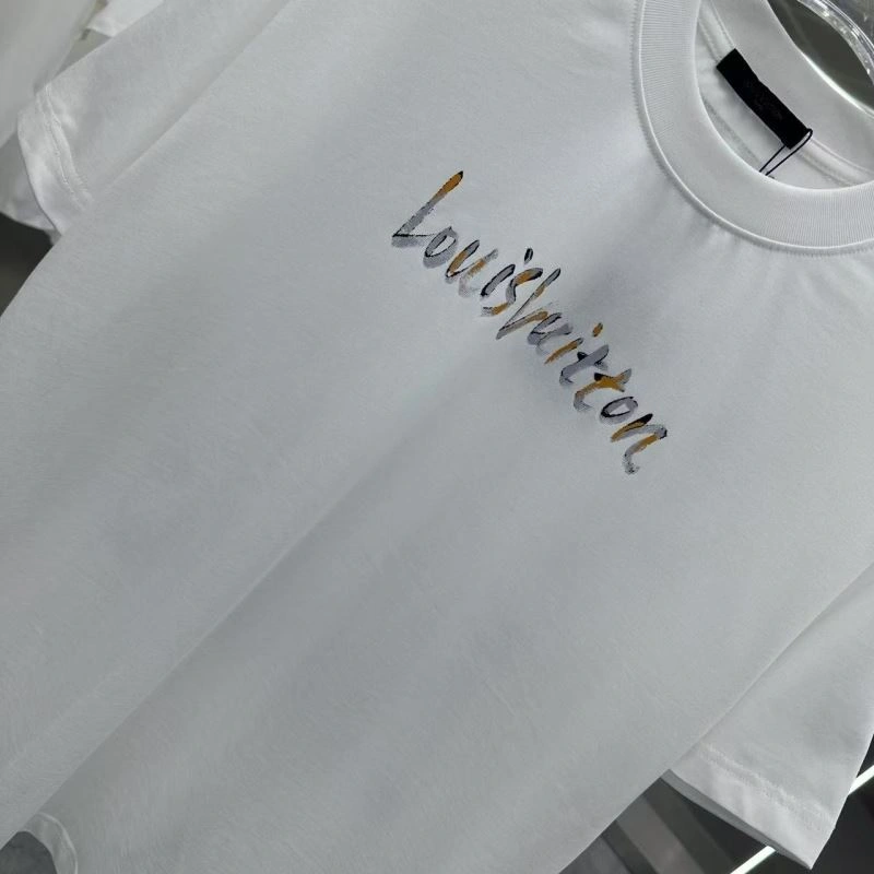 Elegant Louis Vuitton T-Shirts 133195