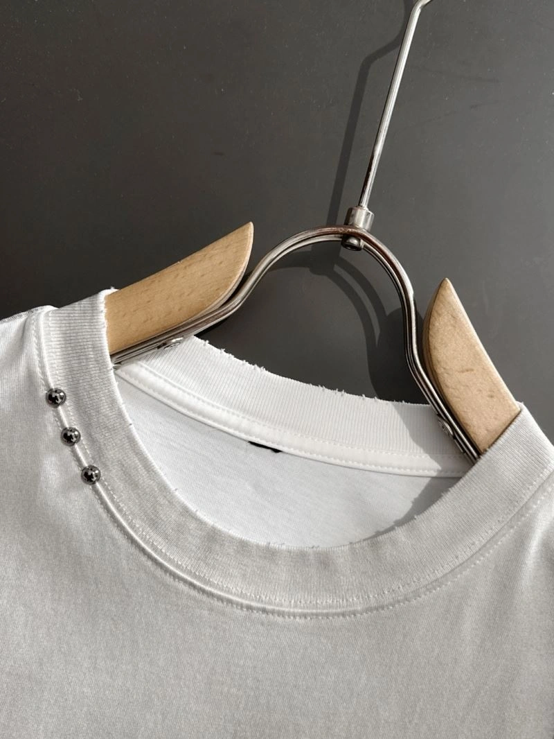Louis Vuitton T-Shirts Seasonal 133208