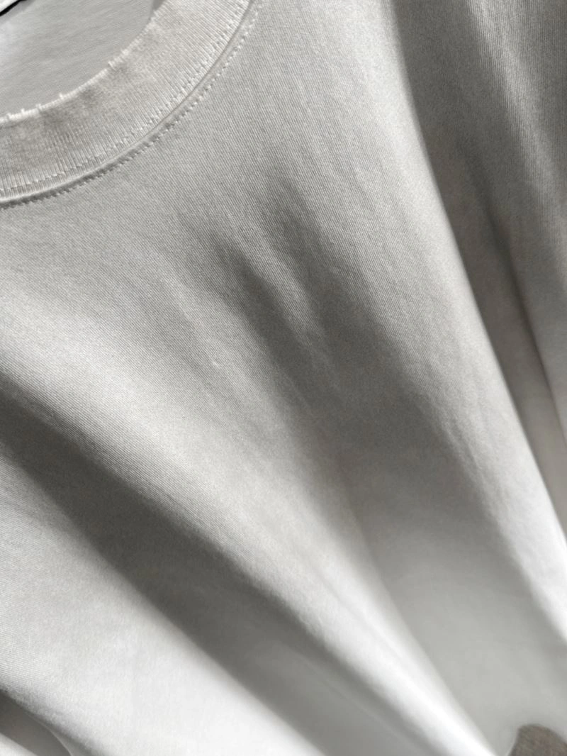 Louis Vuitton T-Shirts Seasonal 133208