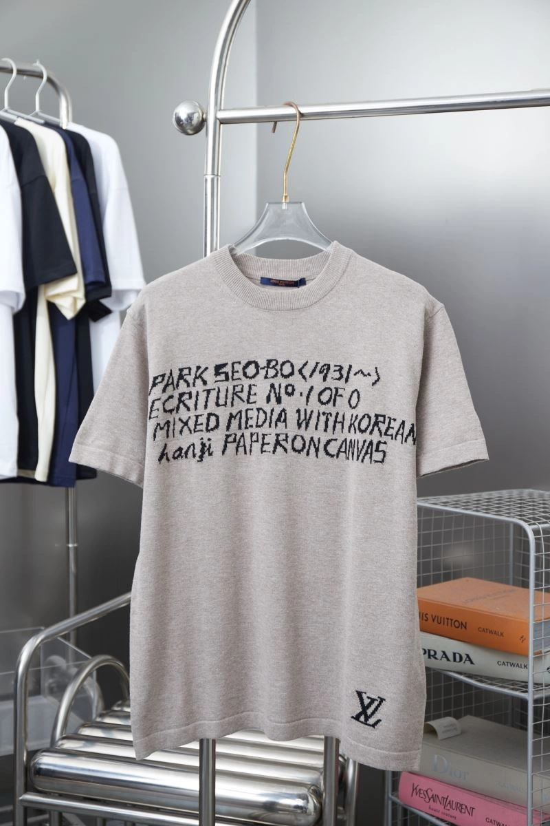Louis Vuitton T-Shirts Breathable 133214