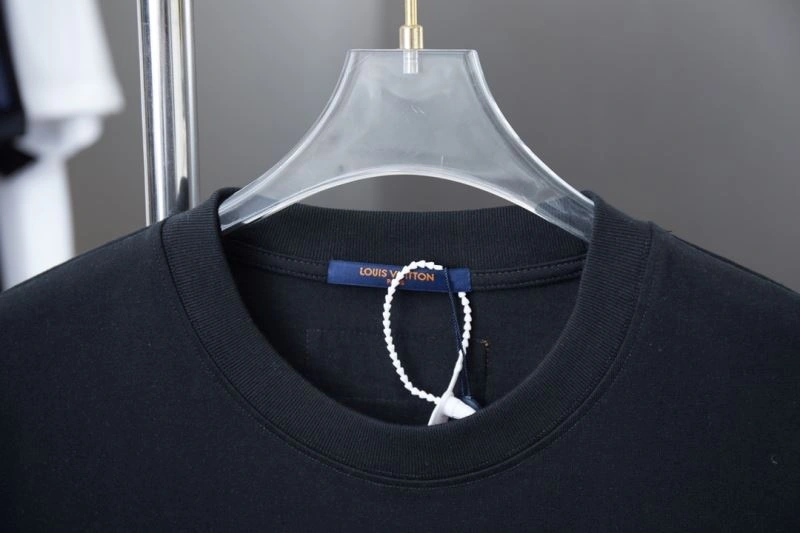 Casual Louis Vuitton T-Shirts 133194
