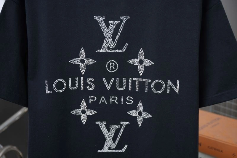 Casual Louis Vuitton T-Shirts 133194