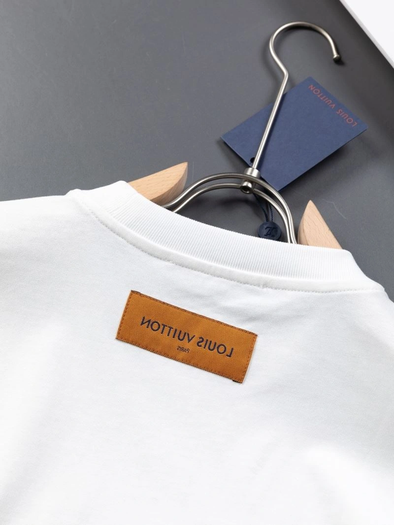 Louis Vuitton T-Shirts Fashionable 133216
