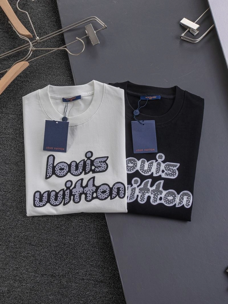 Seasonal Louis Vuitton T-Shirts 133219