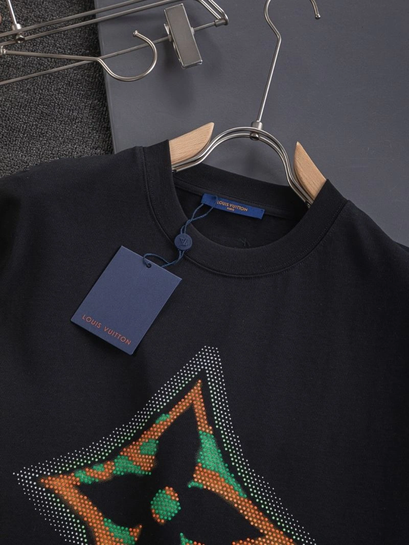 Original Louis Vuitton T-Shirts 133205