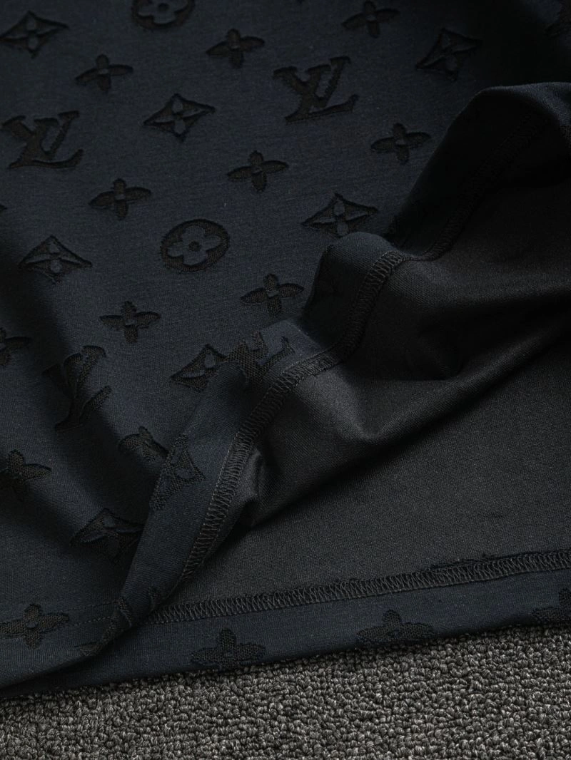 Classic Louis Vuitton T-Shirts 133190